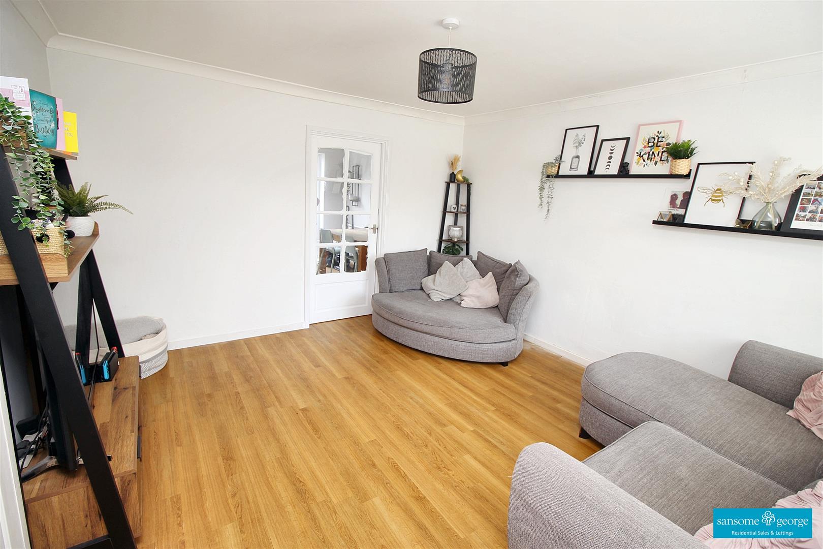 Lucey Close, Tilehurst, Reading